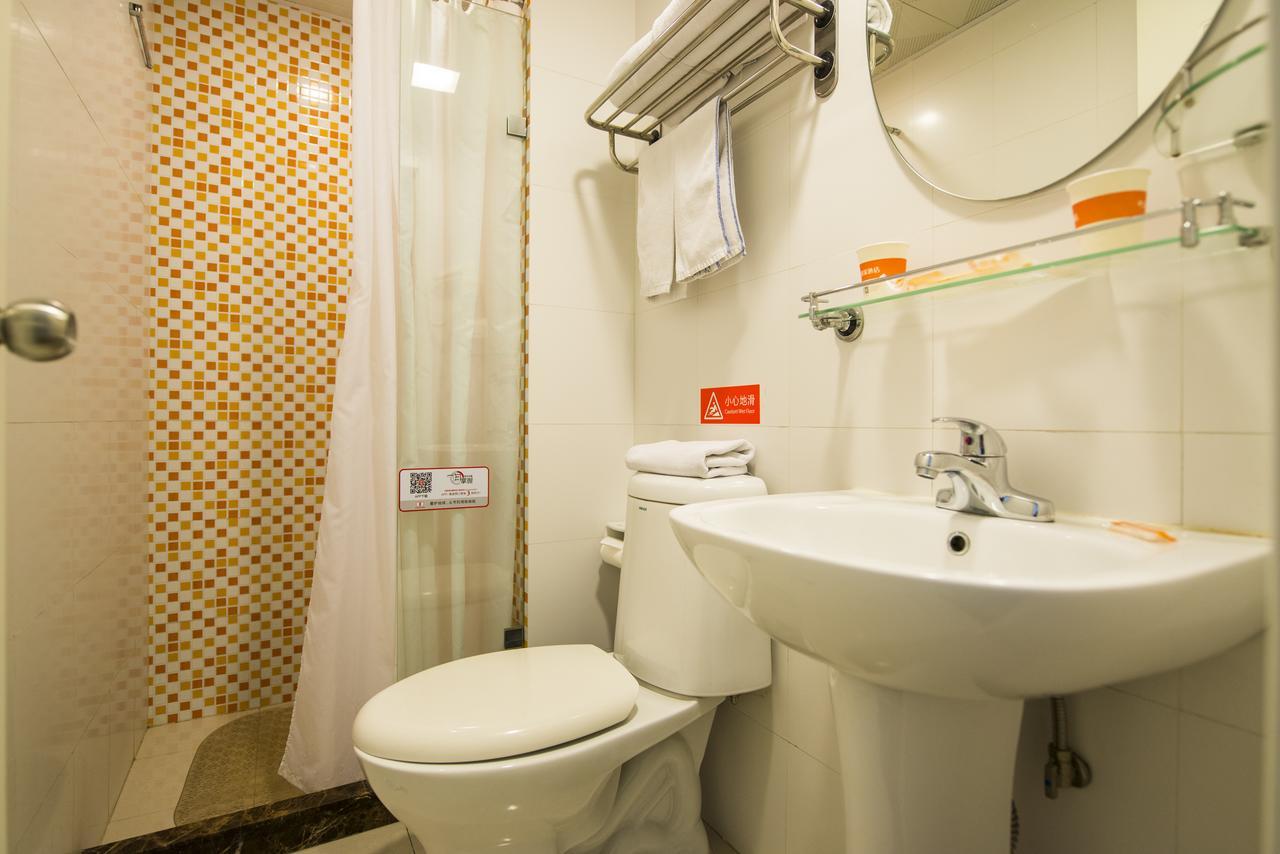 Home Inn Shanghai Lujiabang Road Metro Station Luaran gambar