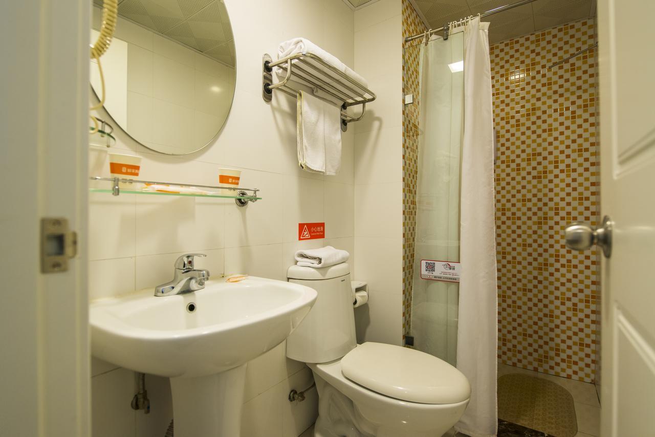 Home Inn Shanghai Lujiabang Road Metro Station Luaran gambar